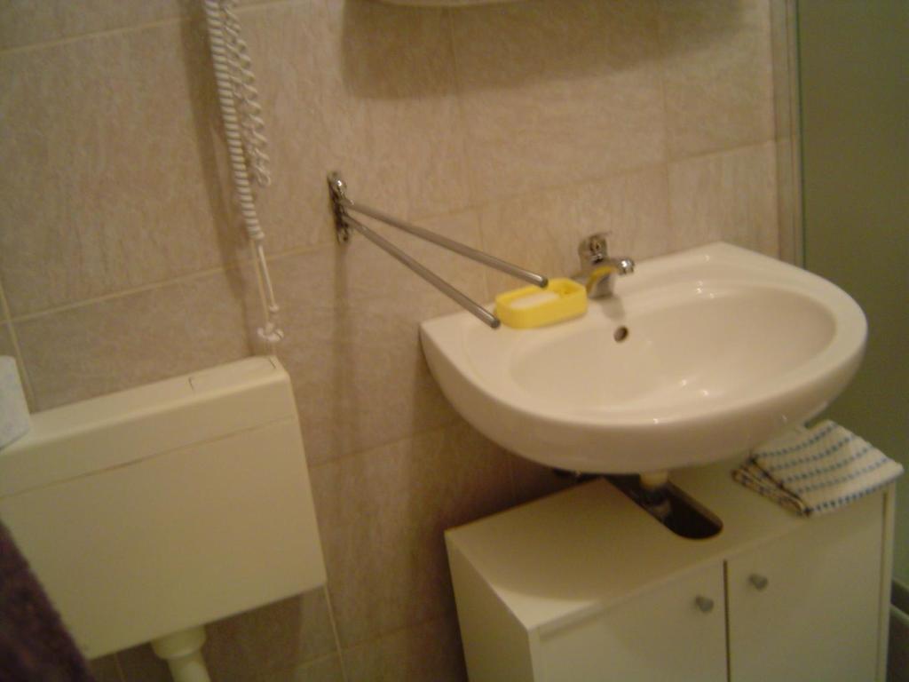 Lunczer Vendeghaz Otel Mosonmagyaróvár Oda fotoğraf
